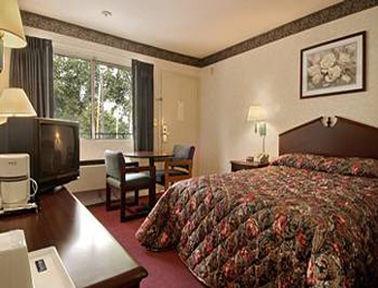 High Point Arcadia Inn Chambre photo
